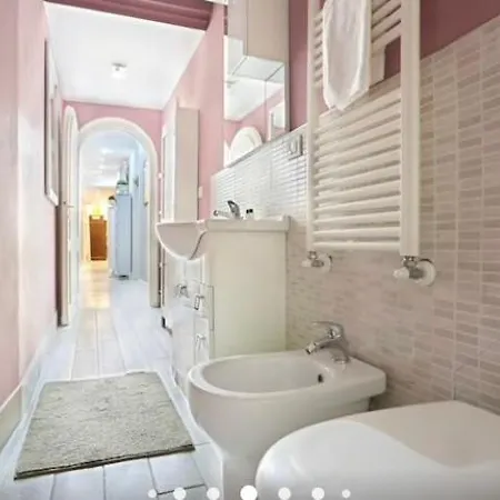 Historic Apartment *